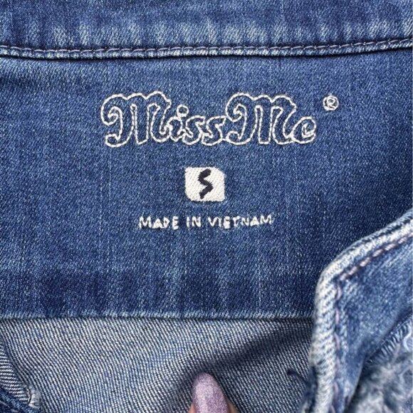 Miss Me Jeans - Fringe & Embroidered Crop Jean Denim Jacket Size: Small - Picture 2 of 2